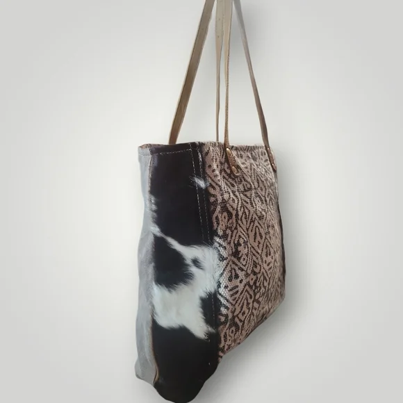 MYRA Bag Black and White Calf Hide Sides  Canvas Tote with Leather Straps EUC - Picture 3 of 9